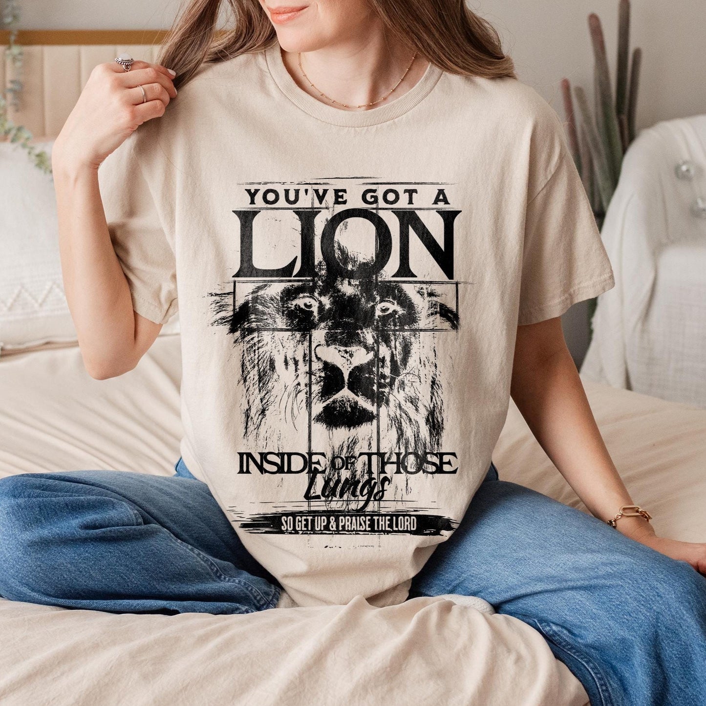 Lion Tee