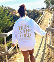 Afbeelding in Gallery-weergave laden, Trust In The Lord Hoodie
