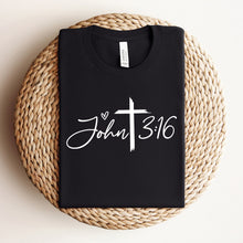 Afbeelding in Gallery-weergave laden, John 3:16 T-Shirt
