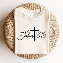 Afbeelding in Gallery-weergave laden, John 3:16 T-Shirt
